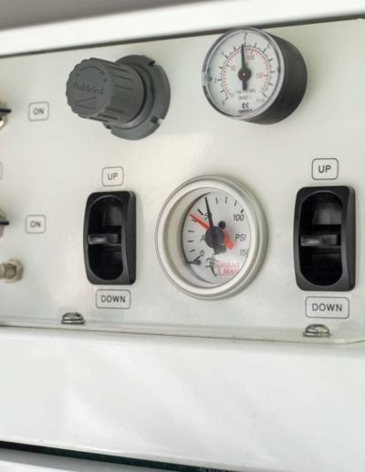 Karavan Gauges & Controls
