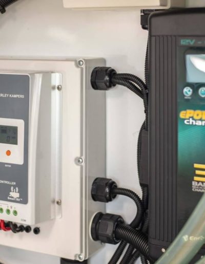 Karavan Charge Controller