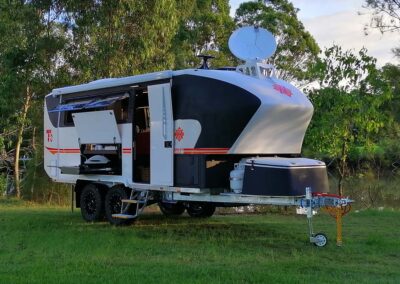 Offroad Luxury Caravan Kruiserusa T Class Camping Front