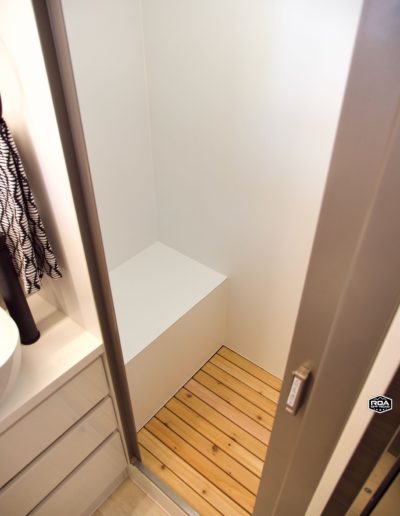 Imperial Outdoors Xplore X195 closet
