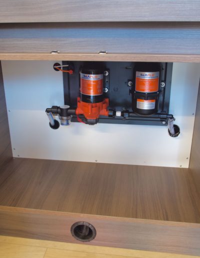 Imperial Outdoors Xplore X195 kitchen cabinet