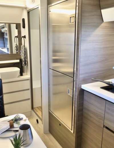 Imperial Outdoors Xplore X195 refrigerator