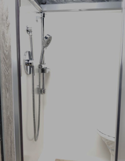 Black Series C12 - shower