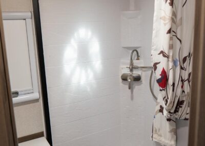 2022 Imperial Outdoors Xplore X22 Shower
