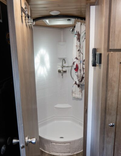 2022 Imperial Outdoors Xplore X22