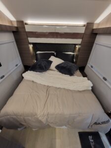 Roamer 1 Inside Bed