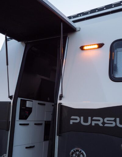 Pursuit 03