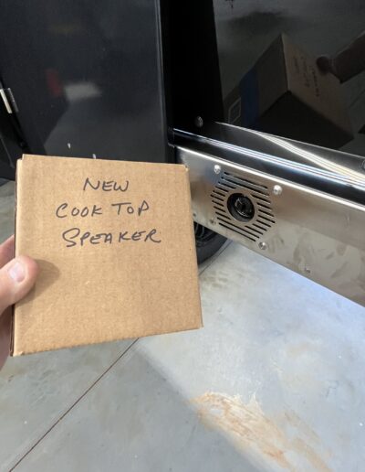 2021 OFF GRID TRAILERS EXPEDITION 2.0 New Cook Top Speaker