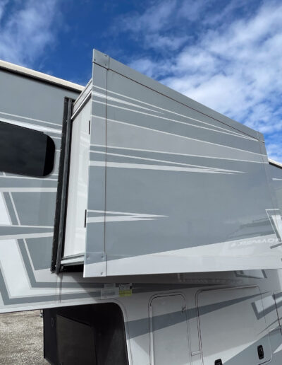 2022 Heartland Road Warrior 3965RW