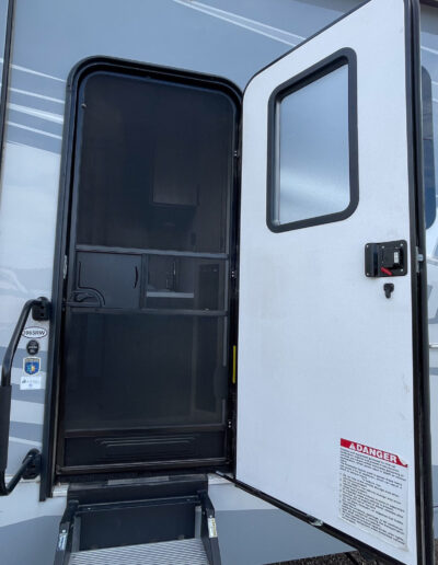 2022 Heartland Road Warrior 3965RW