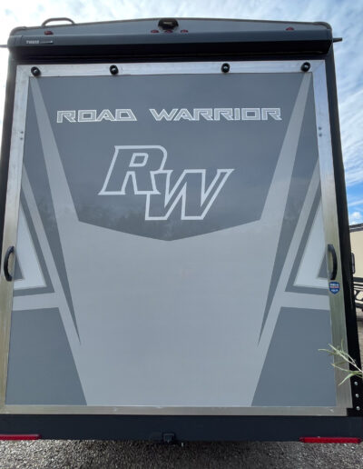 2022 Heartland Road Warrior 3965RW