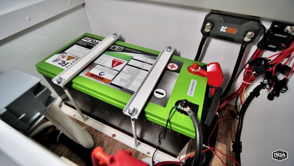 MDC XT16HR Island - Battery