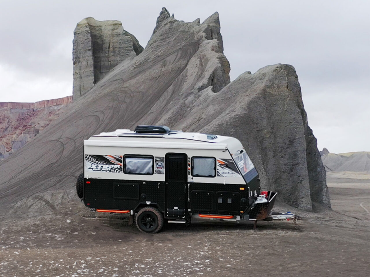 New MDC XT16HR East West OffRoad Trailer RVs Of America