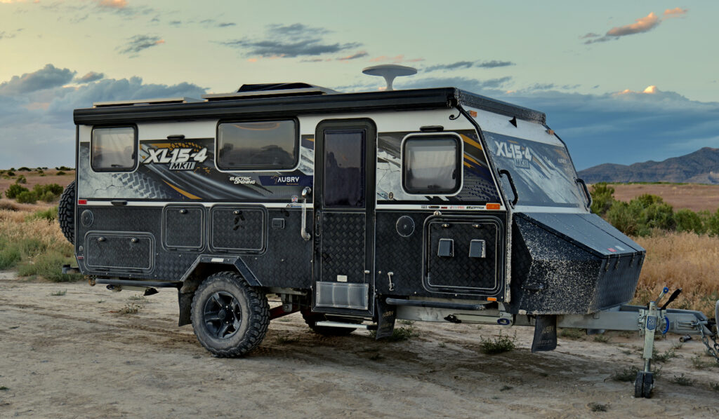 MDC 15 Exterior