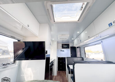 2023 MDC XT17HRT Overland
