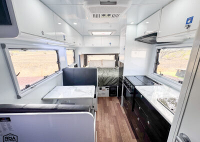 2023 MDC XT17HRT Overland