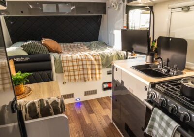 MDC XT16HR East West Off-Grid Extreme