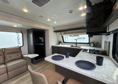 20 Fkds Entry Inside