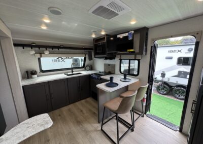 20 Fkds Kitchen Front Wide