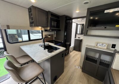 20 Mds Living Area