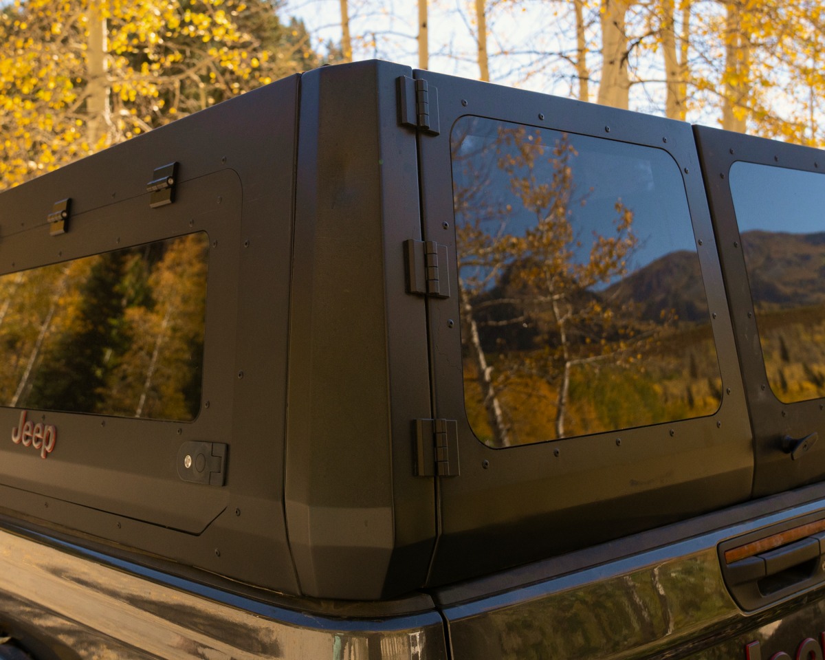 Addax Cap Slider Mobile 3