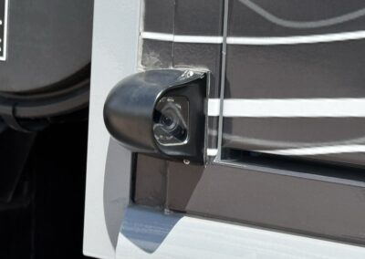 Moab Juggernaut Exterior