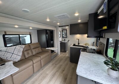 25 RLSS LIVING ROOM 2