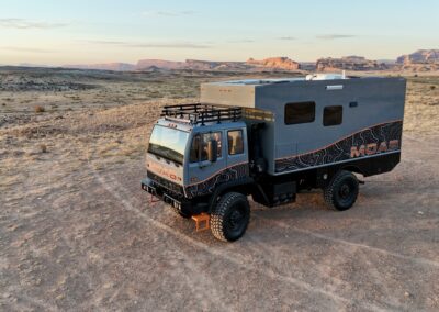 Moab Juggernaut Exterior