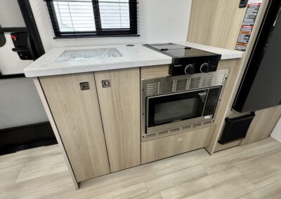 Pause Restart R17BH Bunkhouse Model