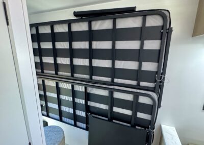 Pause Restart R17BH Bunkhouse Model